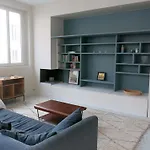 A Bright Parisian Loft In The Heart Of The 17Th Arrondissement