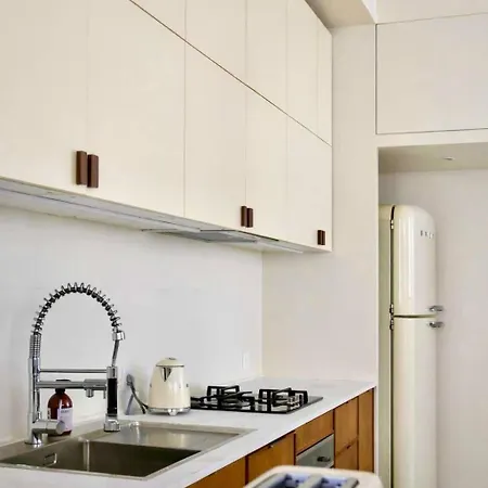 A Bright Parisian Loft In The Heart Of The 17th Arrondissement Apartment
