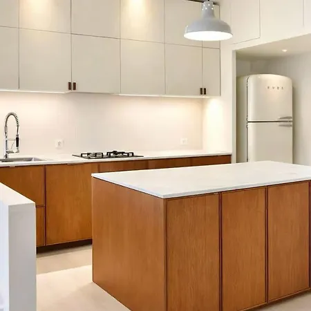 A Bright Parisian Loft In The Heart Of The 17th Arrondissement * Paris