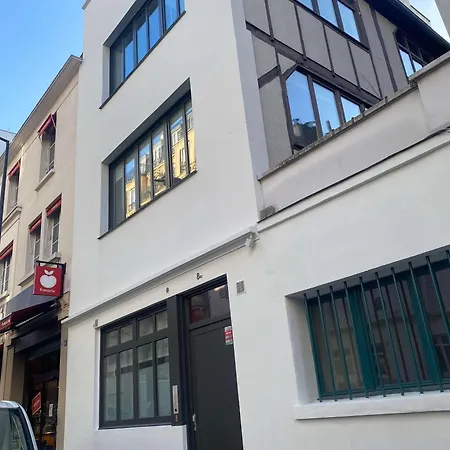 A Bright Parisian Loft In The Heart Of The 17th Arrondissement * Paris